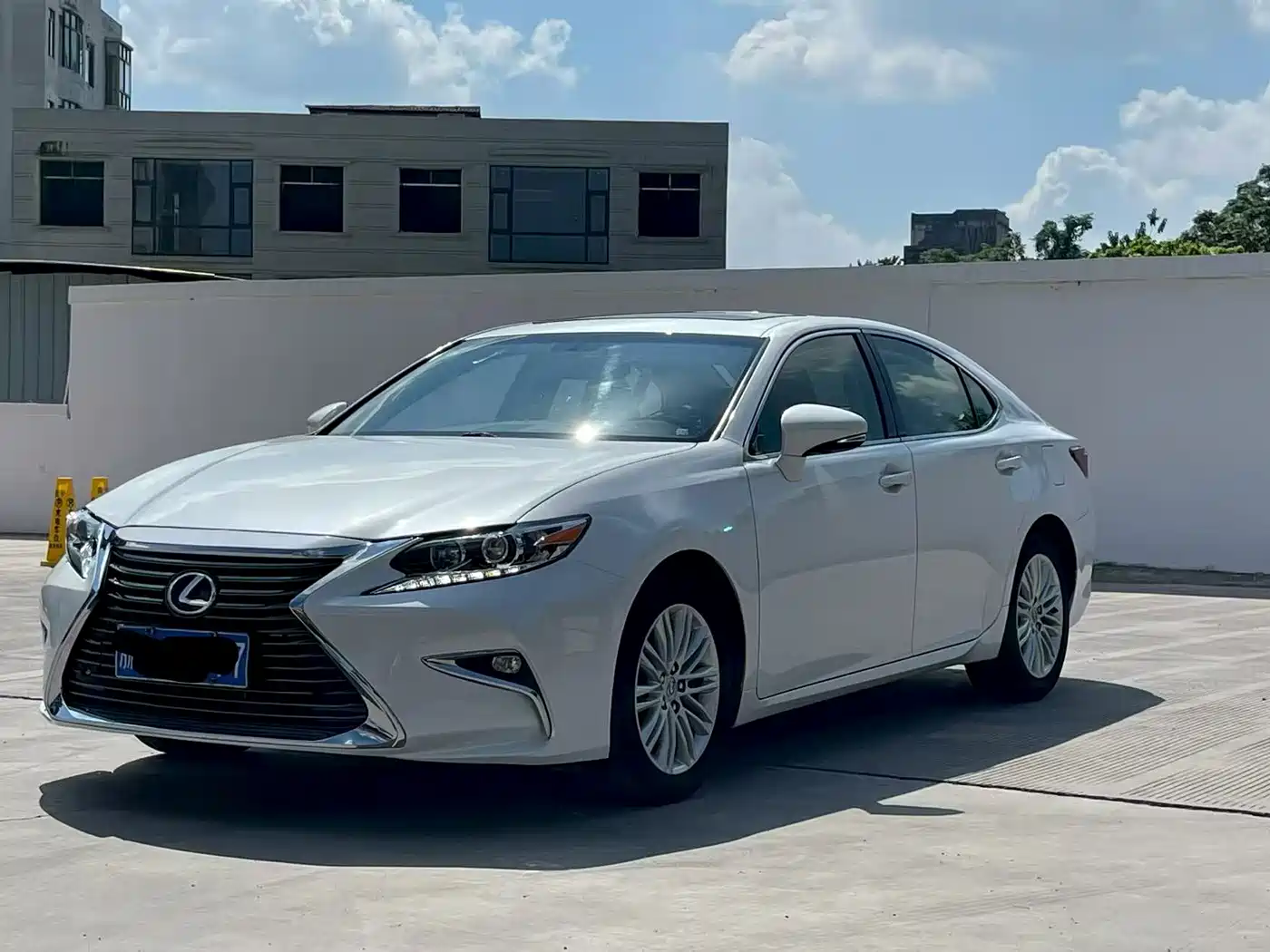 Lexus ES 2015 — пригон из Китая
