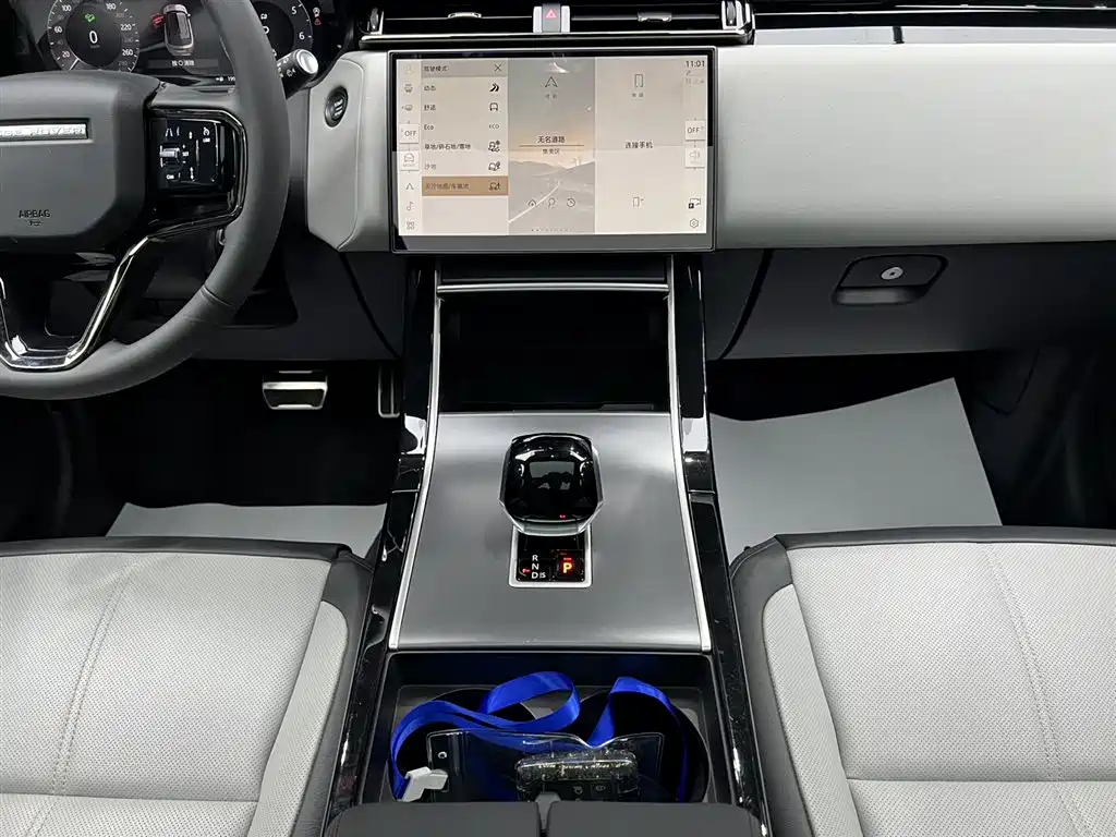 Land Rover Range Rover Velar 2024 Dynamic SE фото 21