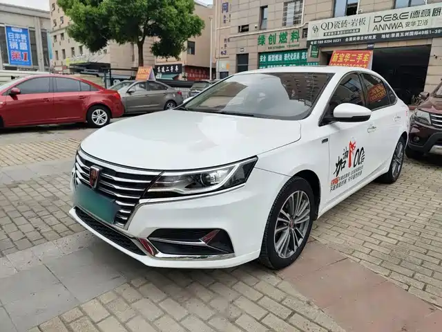  Roewe Roewe i6 2020 PLUS 1.6L Manual 4G Connected Glory Flagship Edition