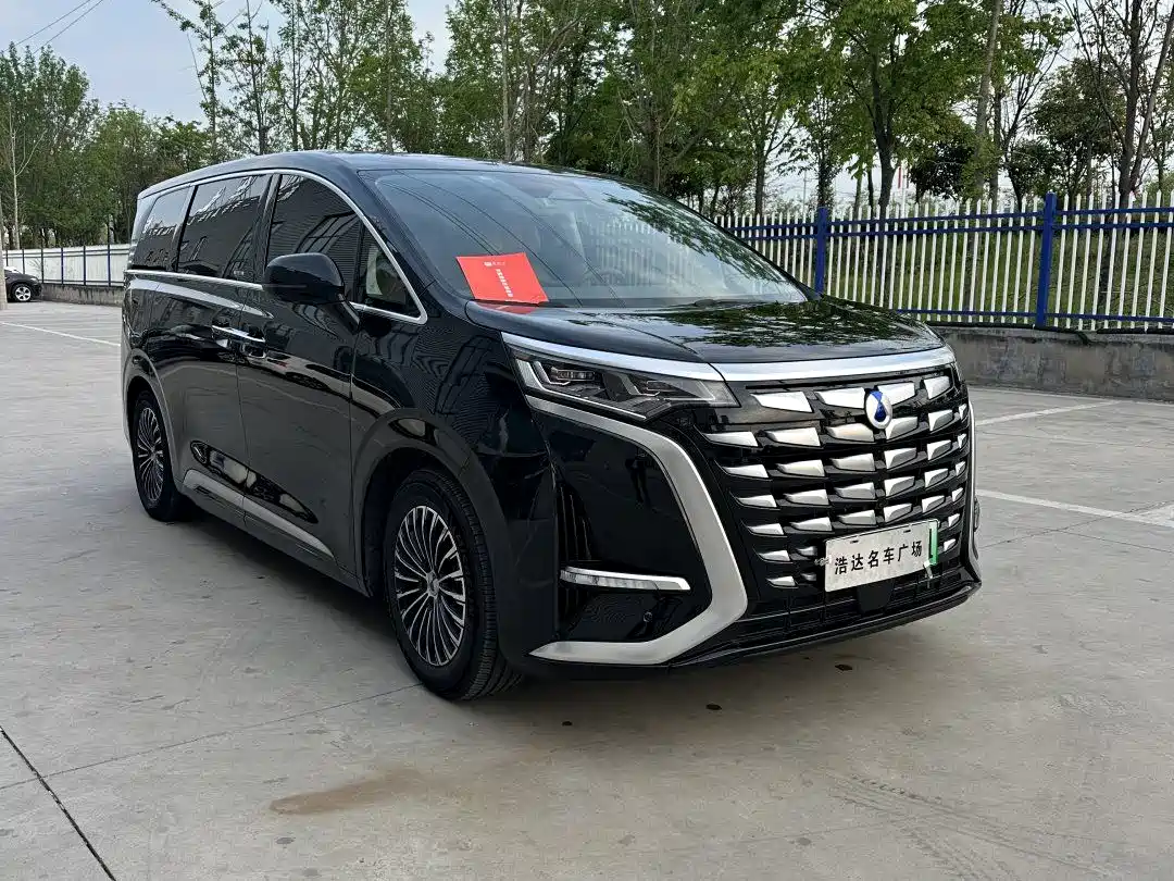 Denza D9 2024 DM-i 980 AWD Prestige