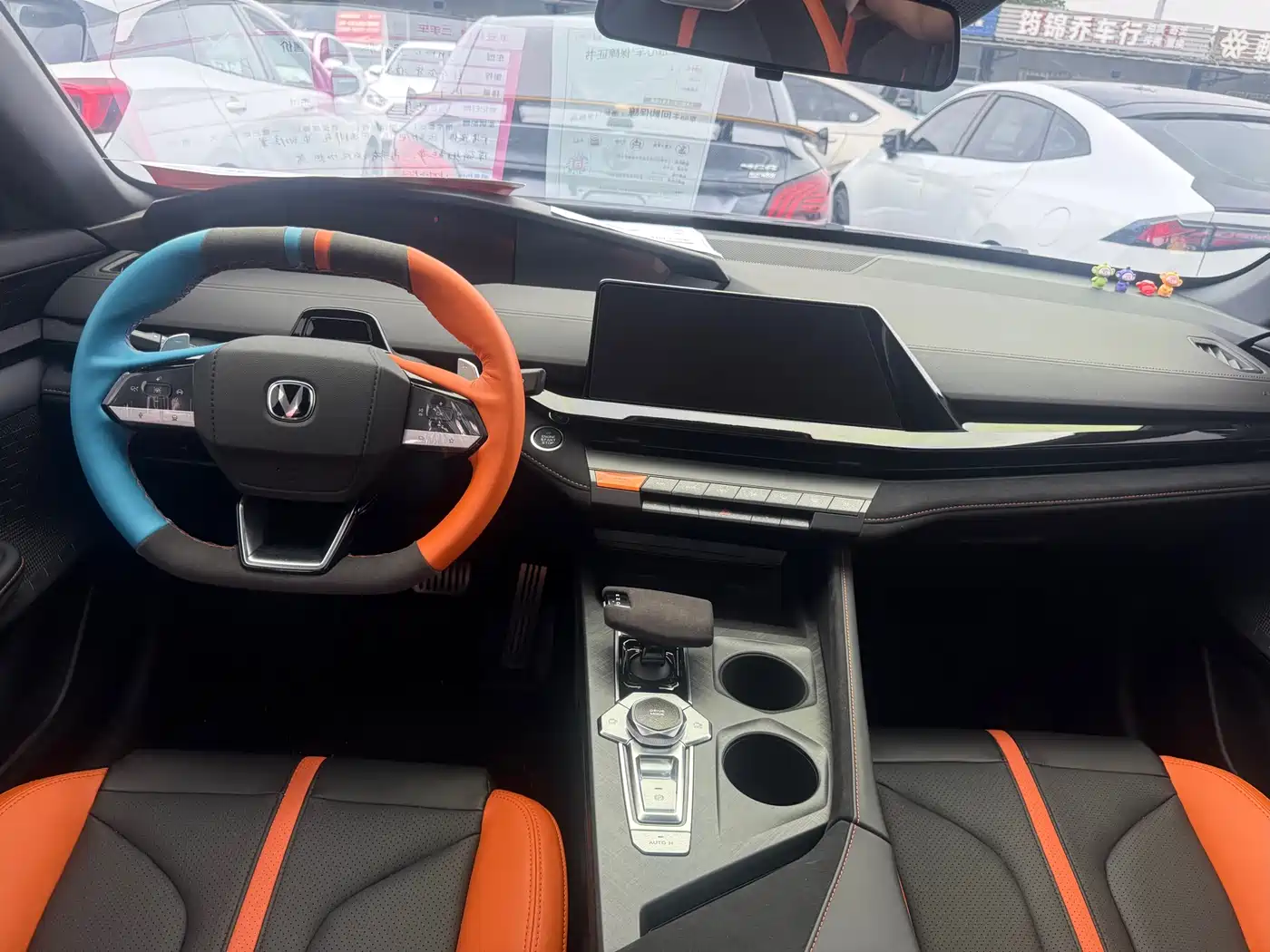 CHANGAN UNI-V