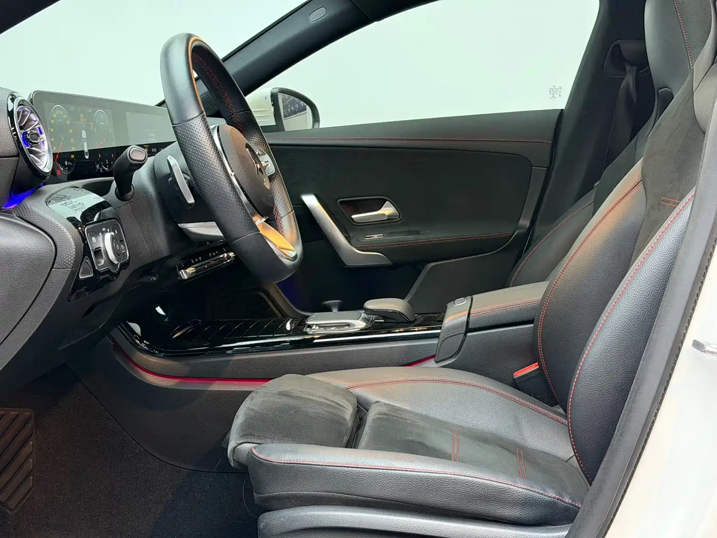 Mercedes-Benz CLA (Import) 2021 CLA 200 фото 7