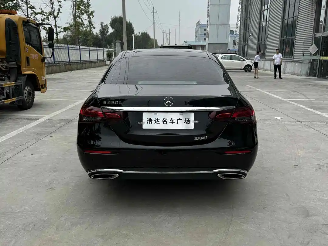 Mercedes-Benz E-Class 2023 E 260 L фото 8