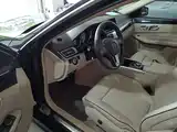 Photo 16 - Mercedes-Benz E-Class