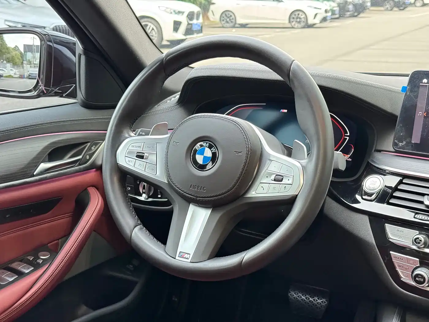 BMW 5 Series 2023 530Li Leading M Sport Package фото 14