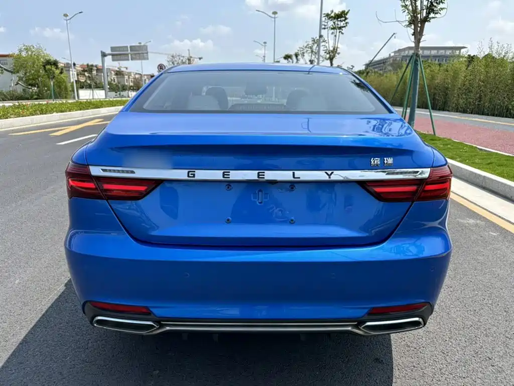 Фото 8 - Geely Binrui