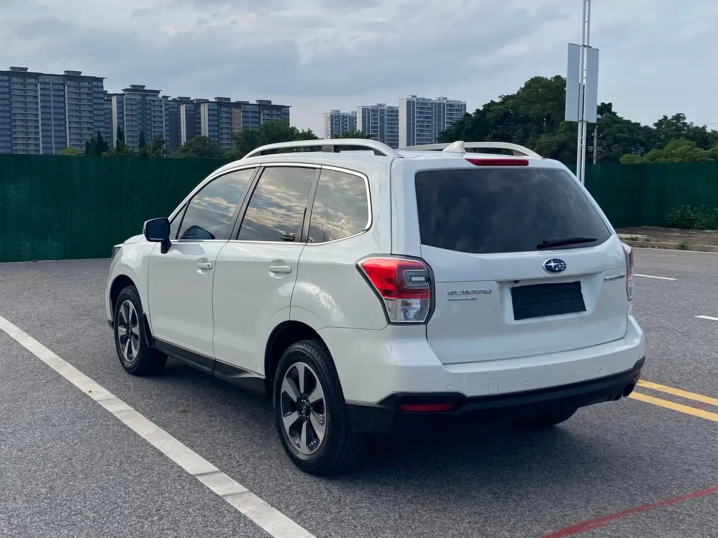 Subaru Forester 2017 2.5i Luxury Special Edition фото 9