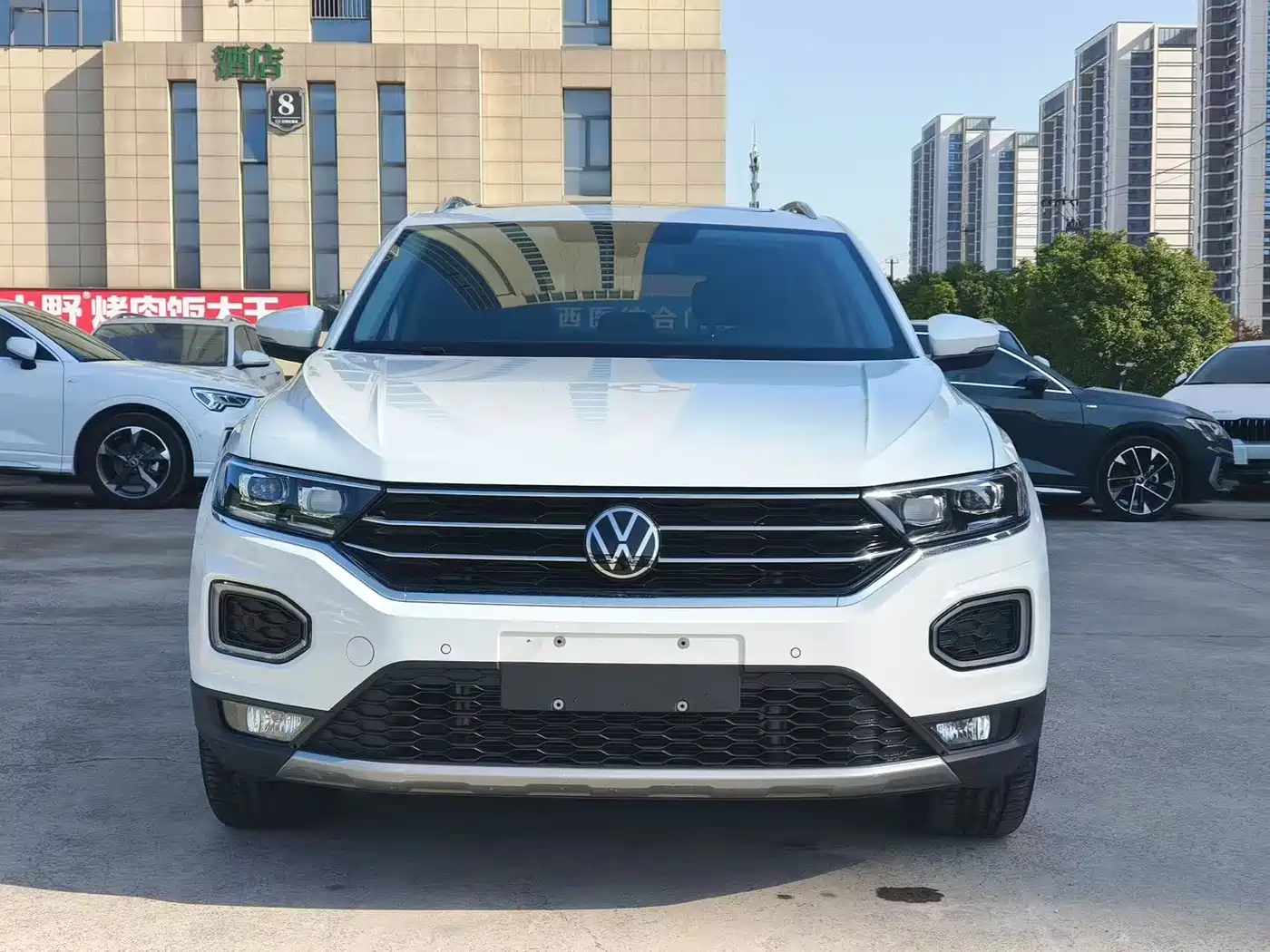 Volkswagen T-ROC 2022 280TSI DSG 2WD Comfort PLUS фото 2