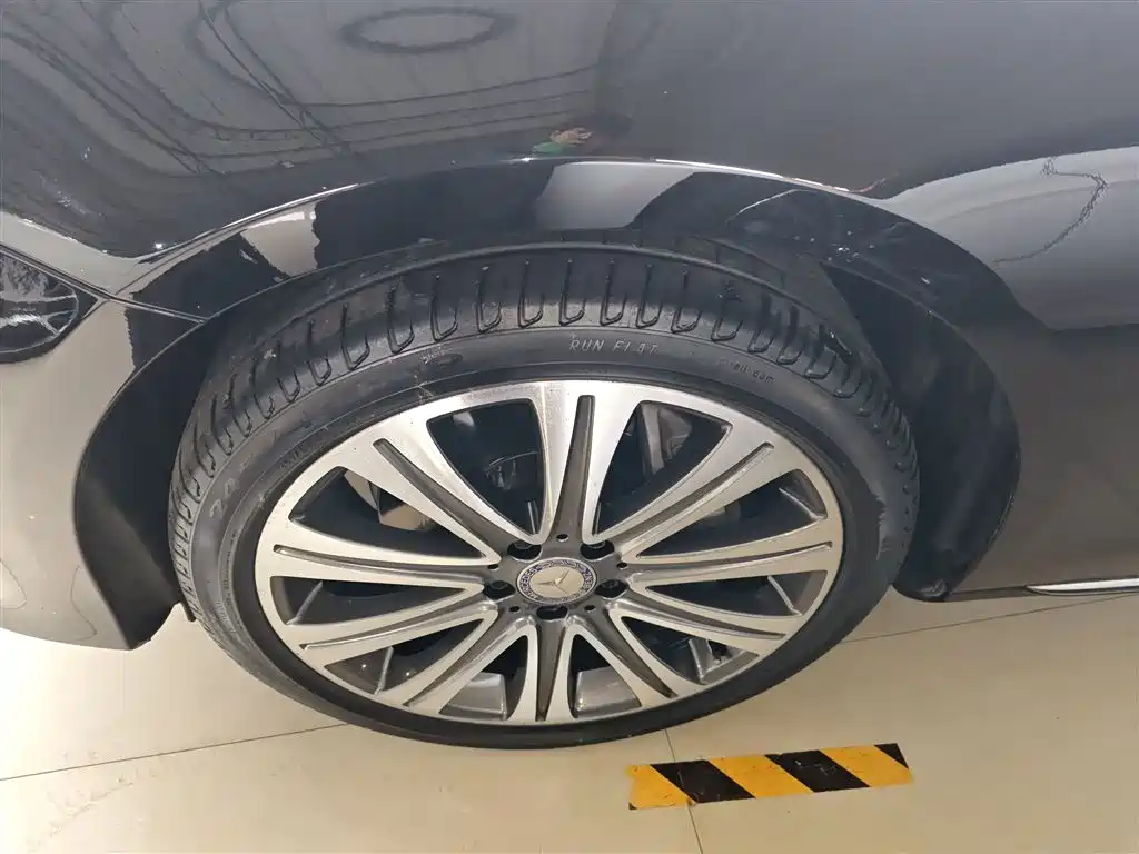 Mercedes-Benz E-Class 2016 E 300 L Luxury фото 23