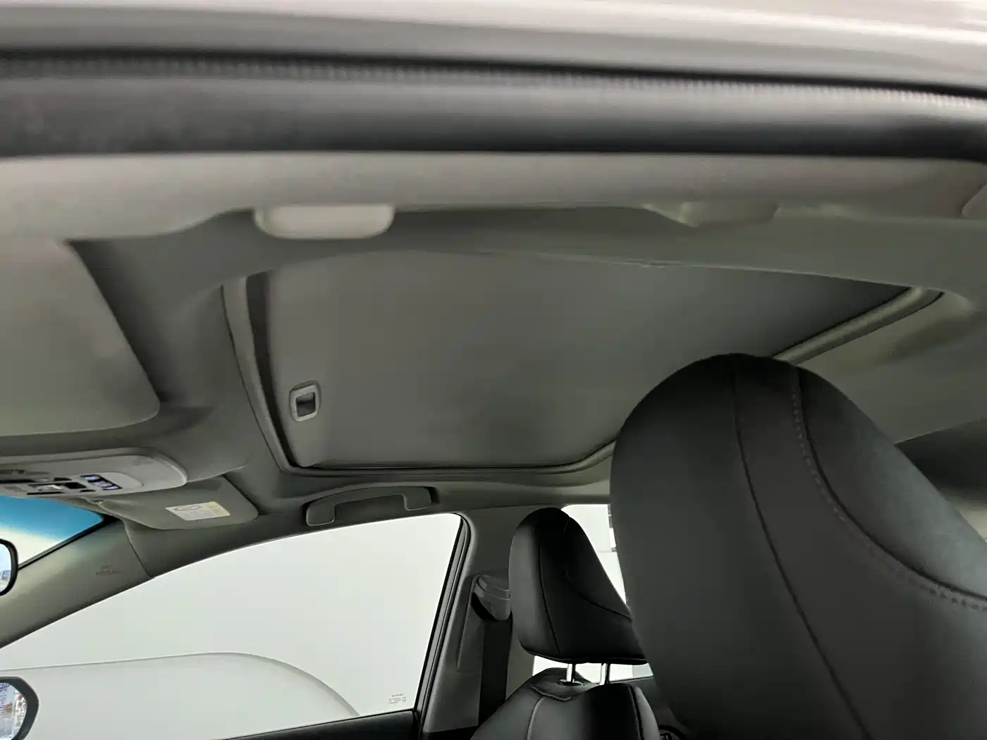 Toyota Camry 2021 2.0G Luxury Edition фото 12