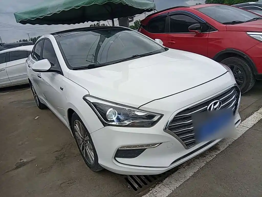 صورة 22 - Hyundai Mistra