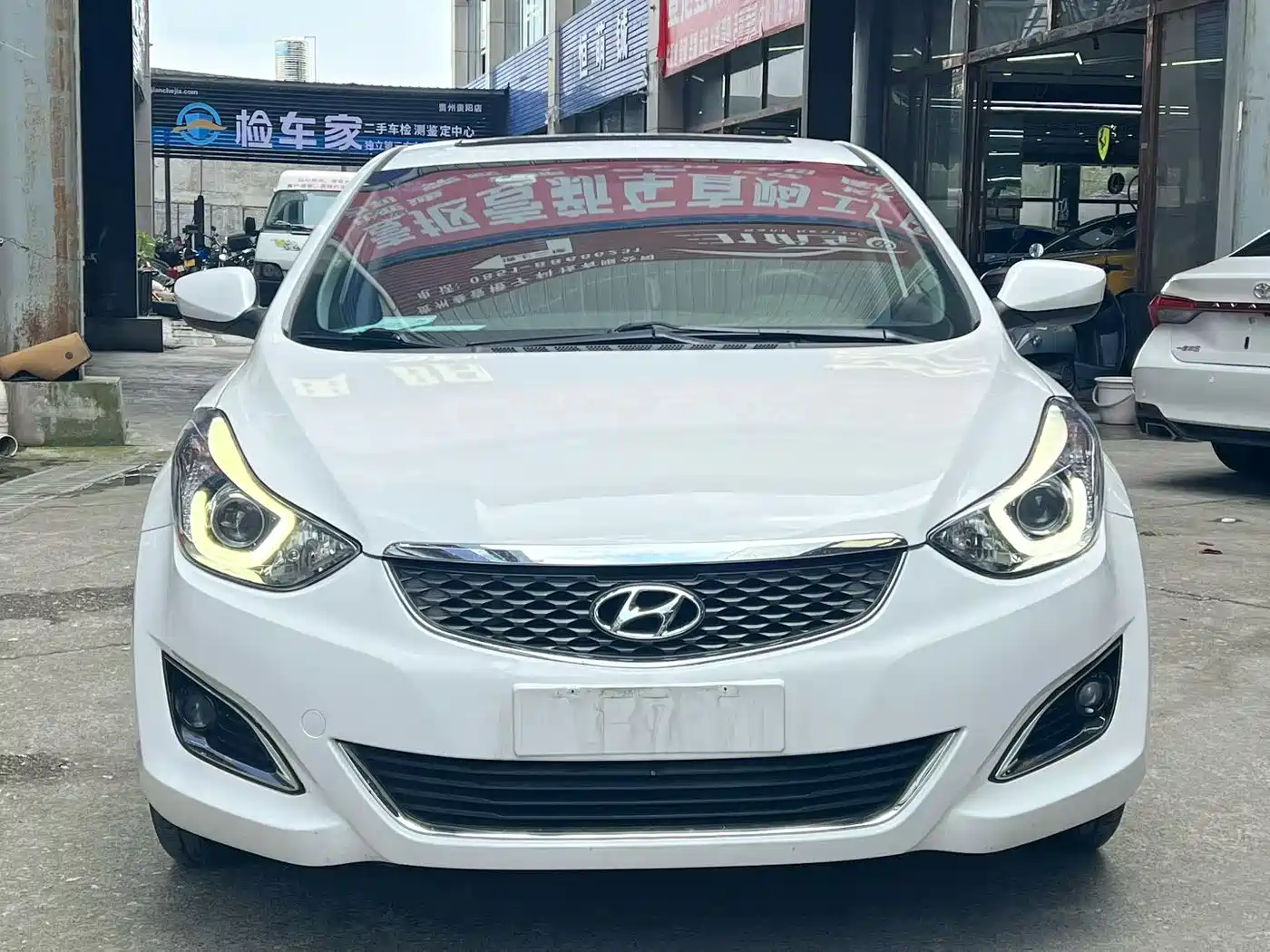 Hyundai Langdong 2016 1.6L Automatic Smart Edition фото 2