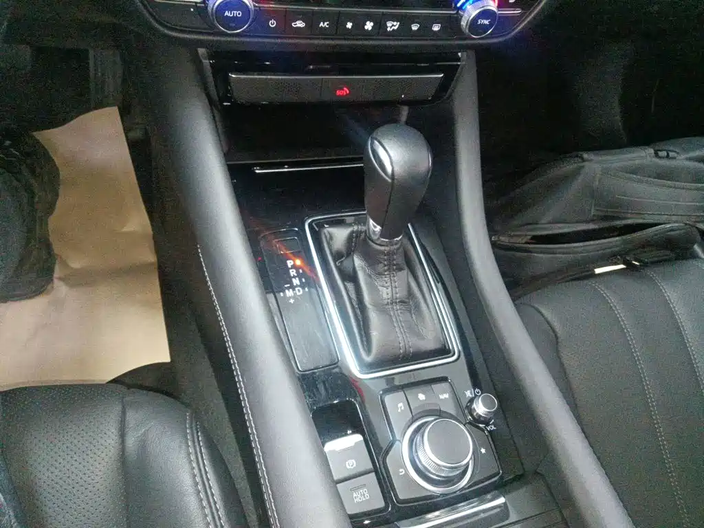 Photo 10 - Mazda Atenza