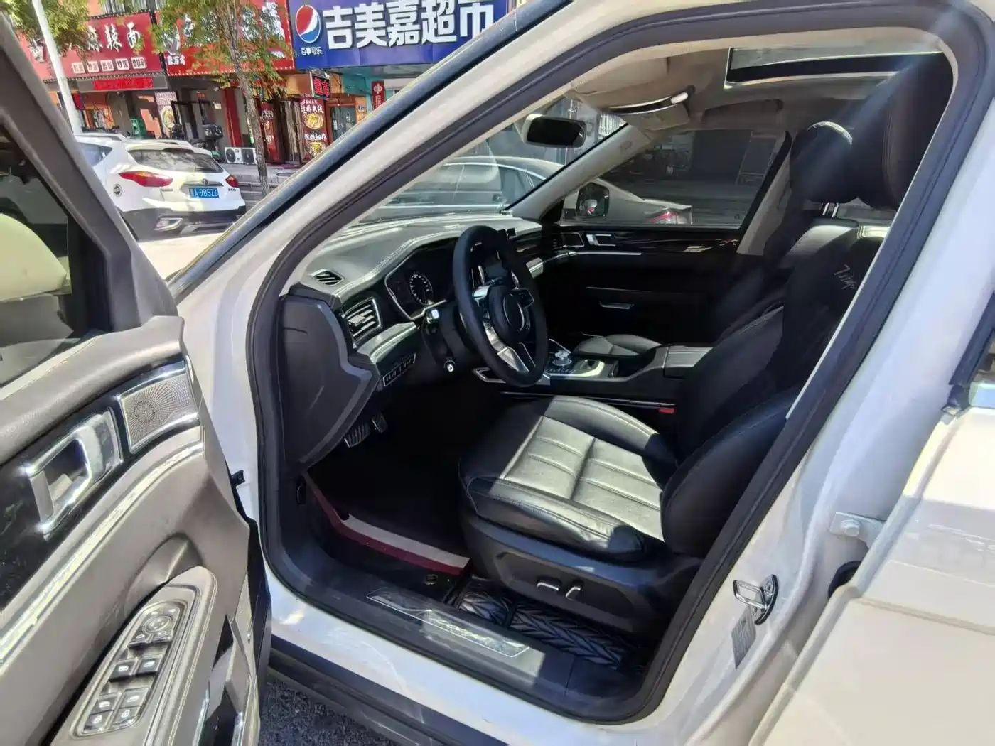 Zotye T700 2018 2018 1.8T Dual-Clutch Custom Edition