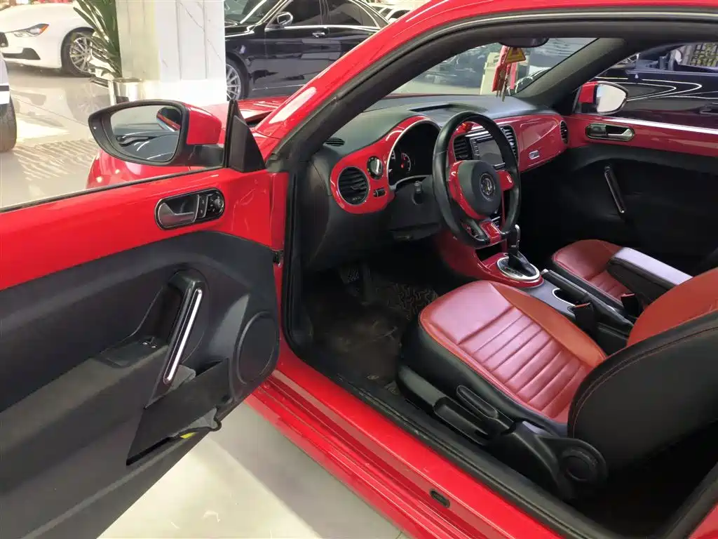 Volkswagen Beetle 2018 180TSI Easy Joy Edition фото 16