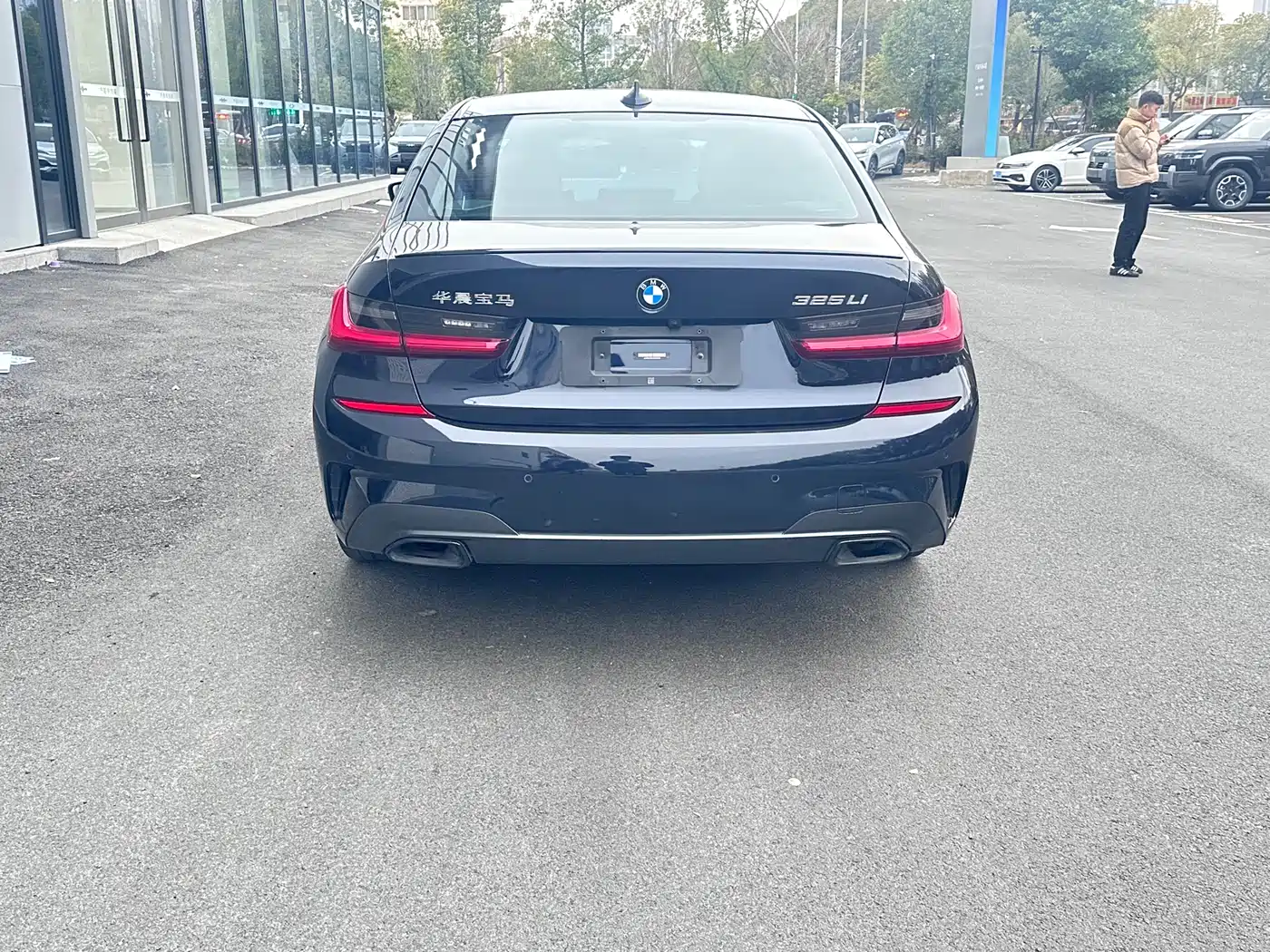 BMW 3 Series 2021 325Li M Sport Night Edition фото 10