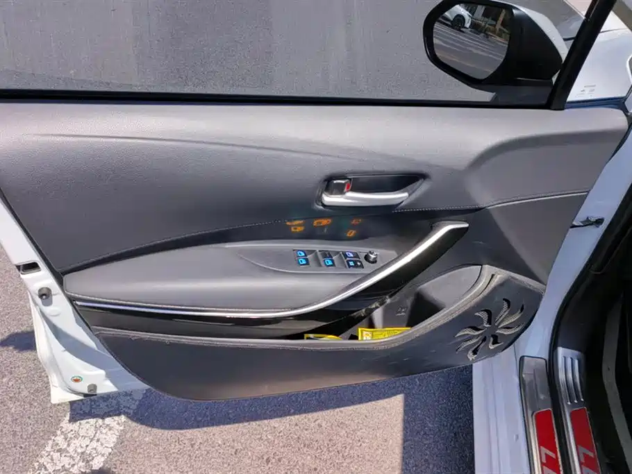 Toyota Levin 2019 Hybrid 1.8H E-CVT Luxury Edition China VI фото 7