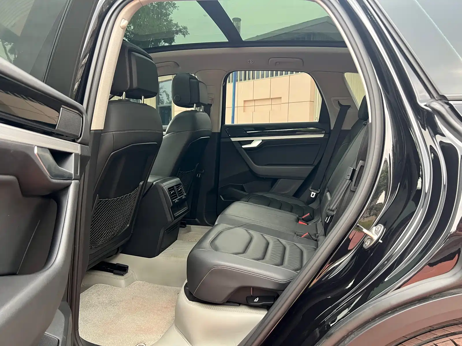 Фото 17 - Volkswagen Touareg