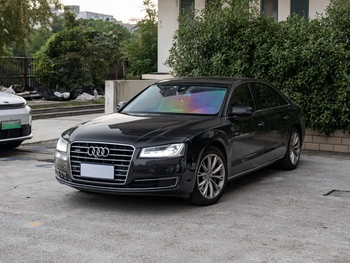 Audi A8, 2017 год