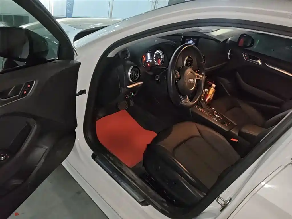 Audi A3 (Import) 2014 Limousine 40 TFSI S line Comfort фото 16