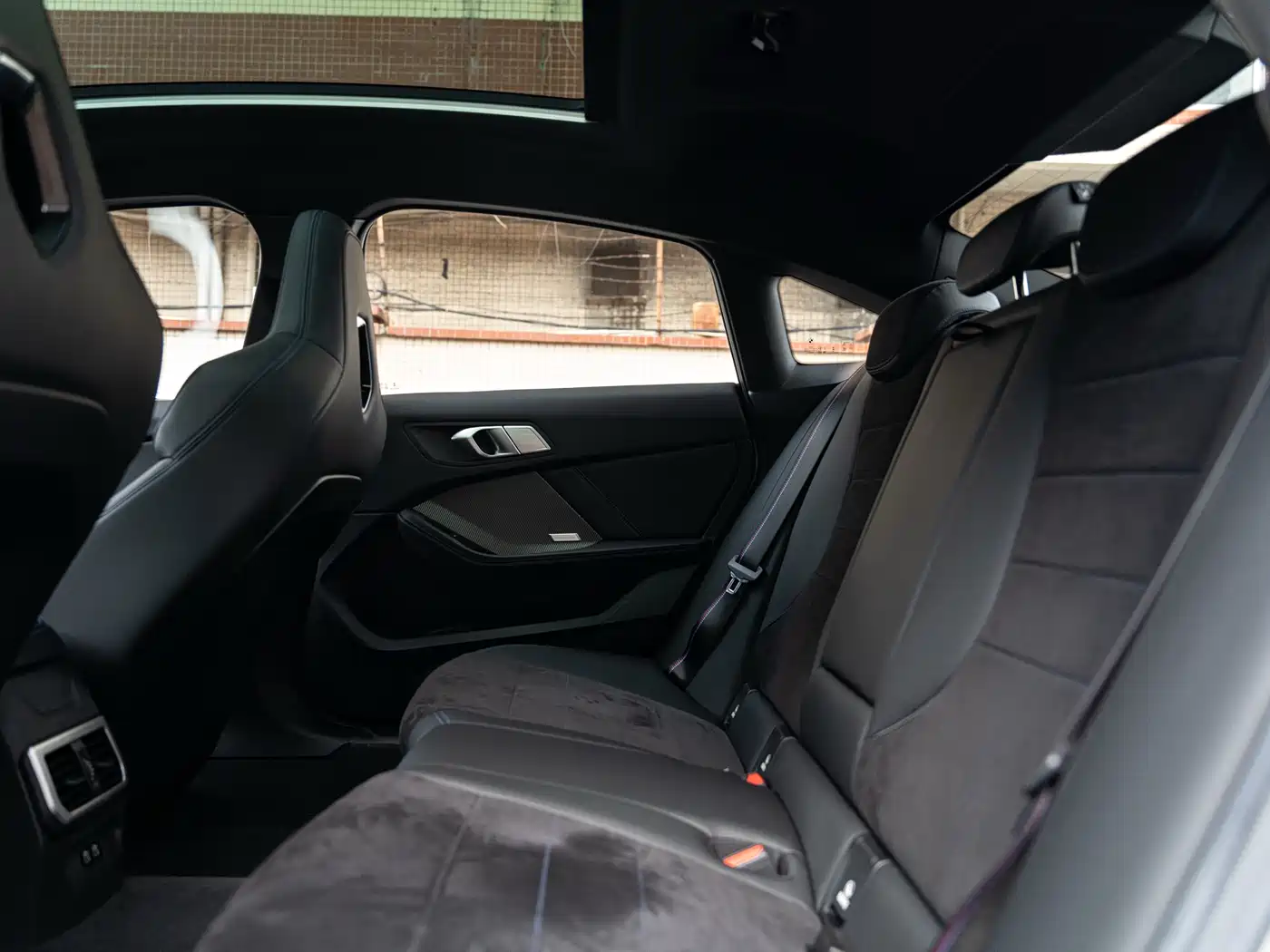 BMW M235L 2025 M235L фото 17