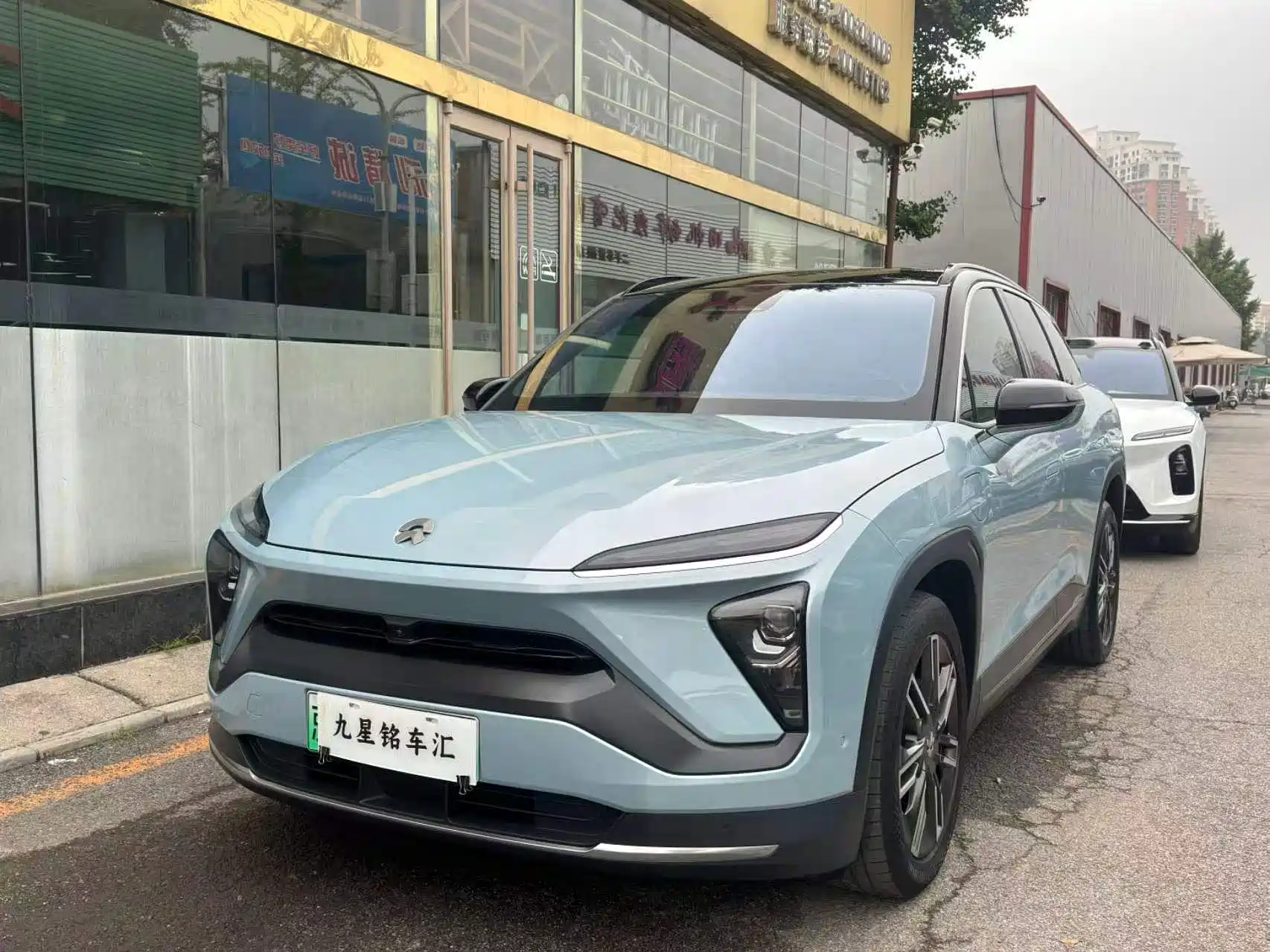 Фото 1 - NIO ES6