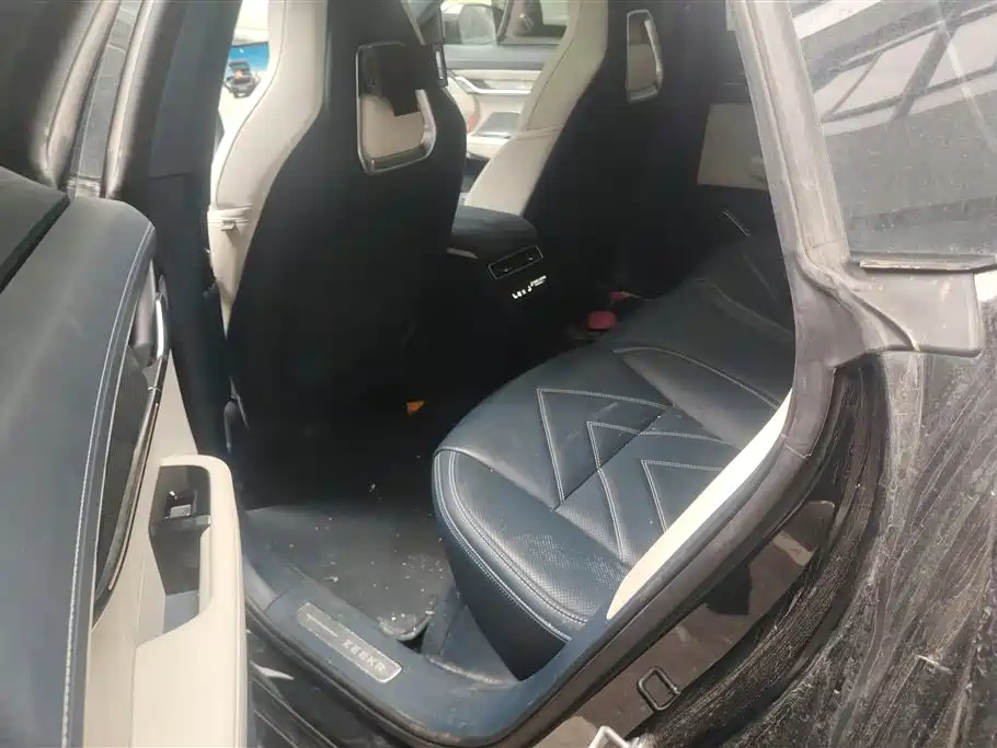 ZEEKR EXTREME KRYPTON 001