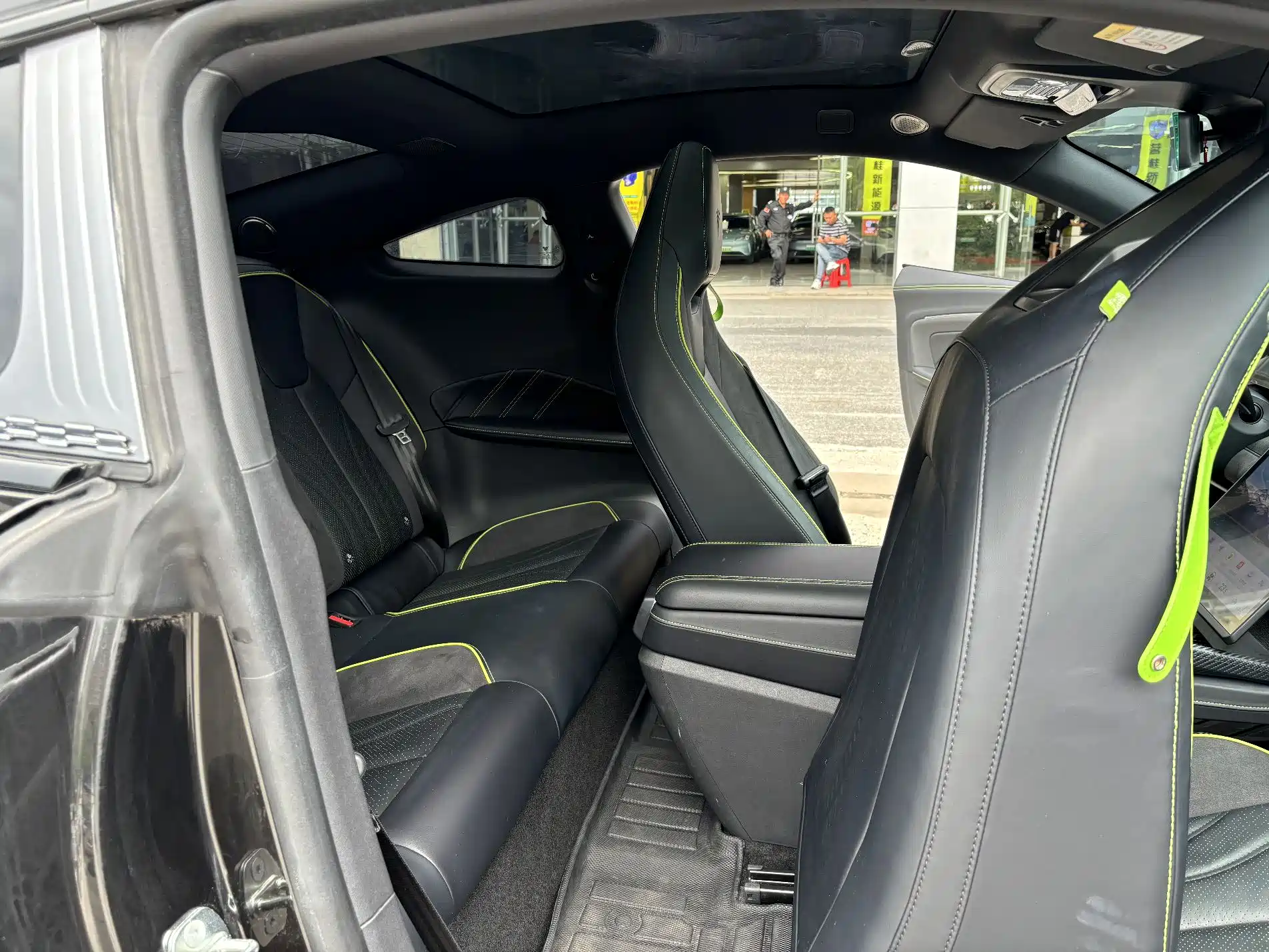 Photo 10 - Nezha Auto Nezha GT