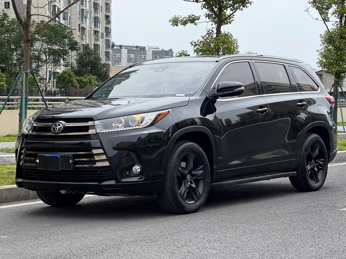 Toyota Highlander 2018 Model 2.0T 4WD Knight Edition 7-Seater China VI