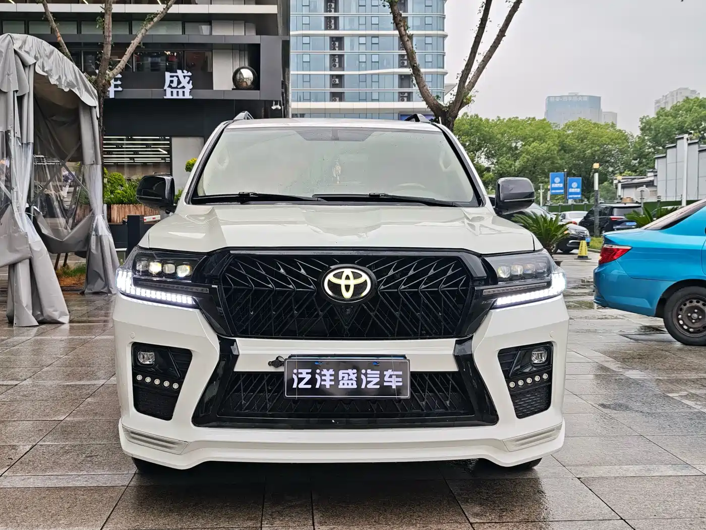 Toyota Land Cruiser (Import) 2015 2015 4.0L V6 Middle East Limited Edition