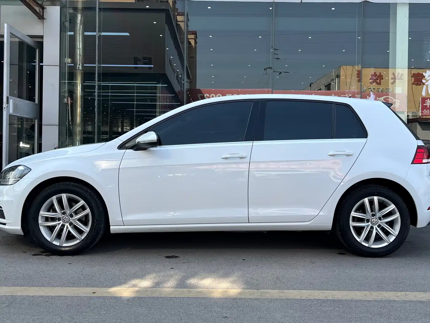 Volkswagen Golf 2019 280TSI DSG Comfort China VI фото 3