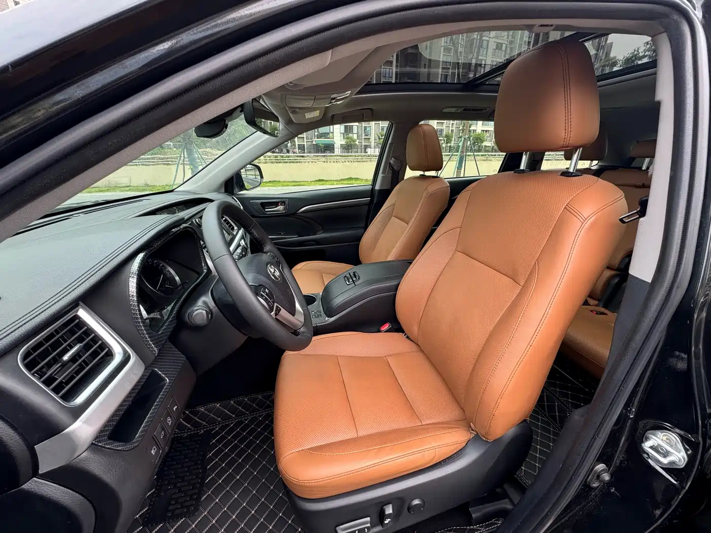 Toyota Highlander 2018 Model 2.0T 4WD Knight Edition 7-Seater China VI фото 4