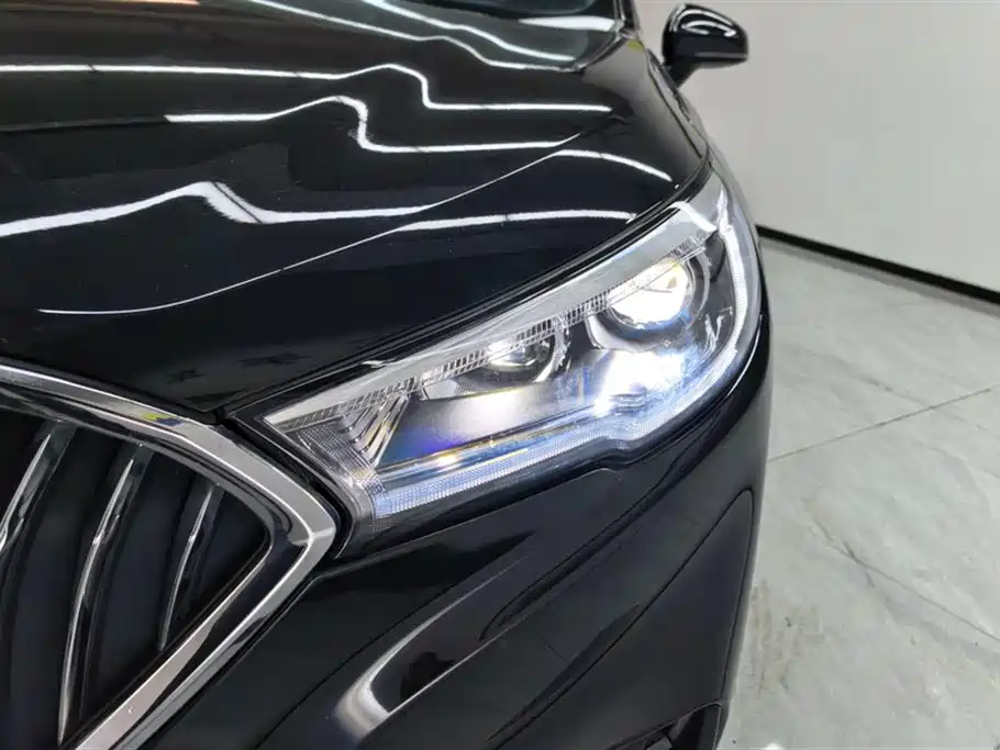 Hongqi H5 2022 Classic 1.8T Auto Smart Connect Flag Rhythm Edition фото 5