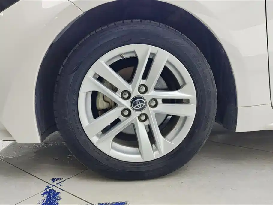 Toyota Levin 2021 TNGA 1.5L CVT Progressive Edition фото 6