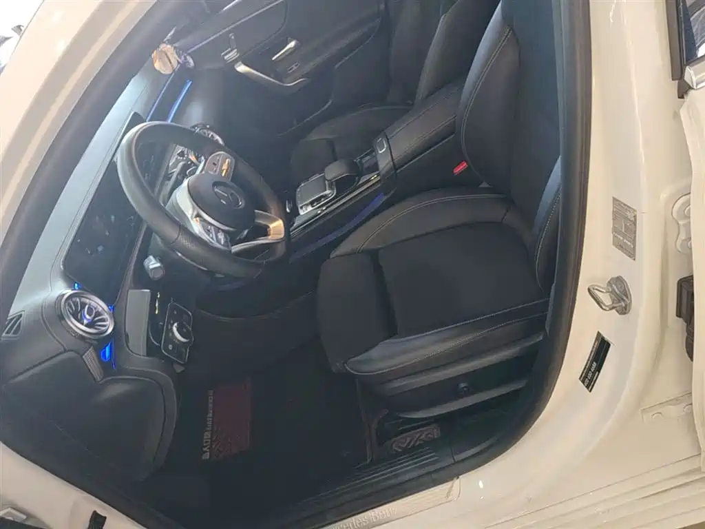 Mercedes-Benz A-Class 2019 A 200 L Sport Sedan фото 15
