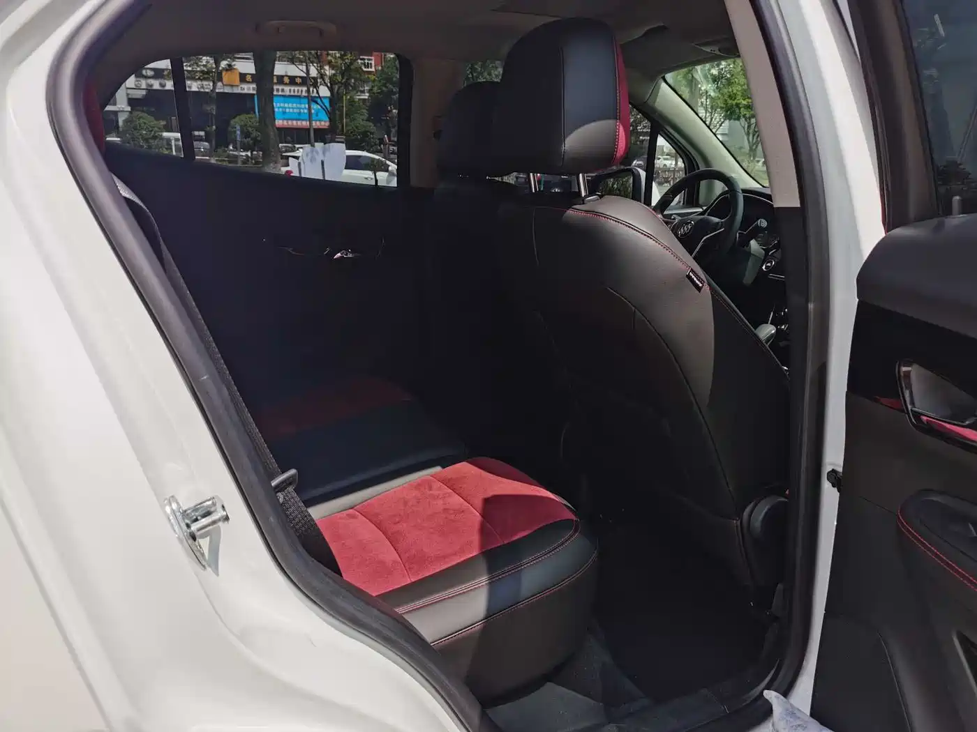 Buick Encore 2018 18T Automatic 2WD Urban Elite фото 9