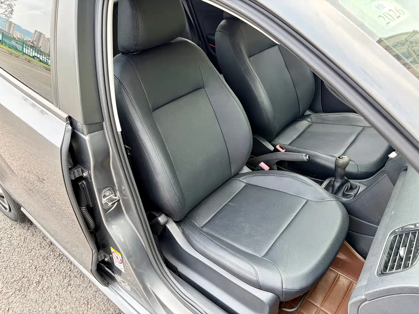 Volkswagen Polo 2014 2013 1.4L Manual Trend Edition