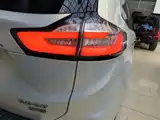 Фото 8 - Ford Edge