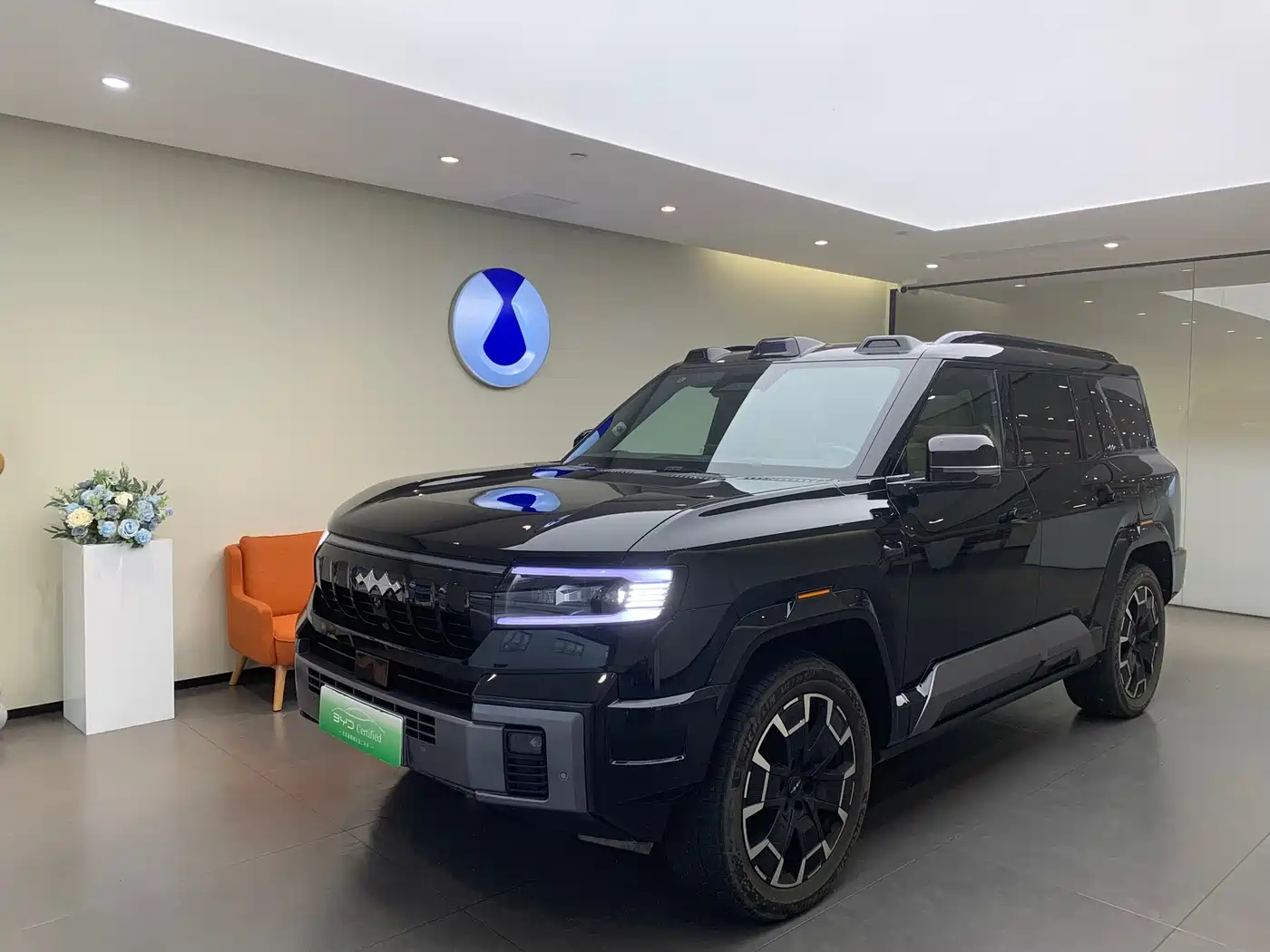  Fang Cheng Bao Leopard 8 2025 Zhiyong Flagship 7-Seater