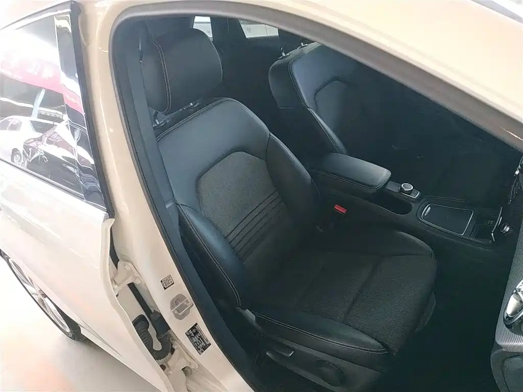 Mercedes-Benz B-Class 2015 B 200 Dynamic фото 17