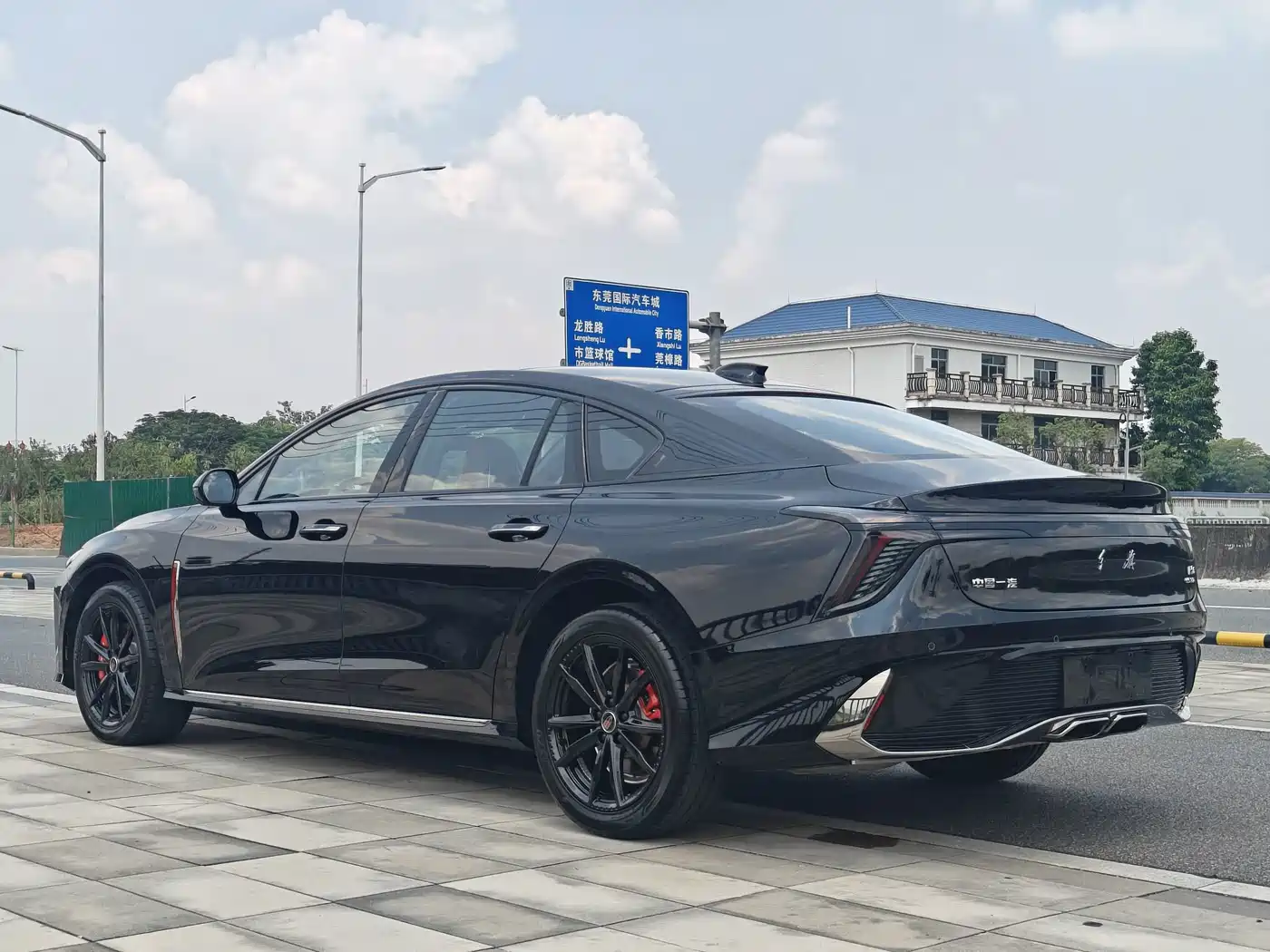 Hongqi H6 2025 2025 Model 2.0T Fashion Edition