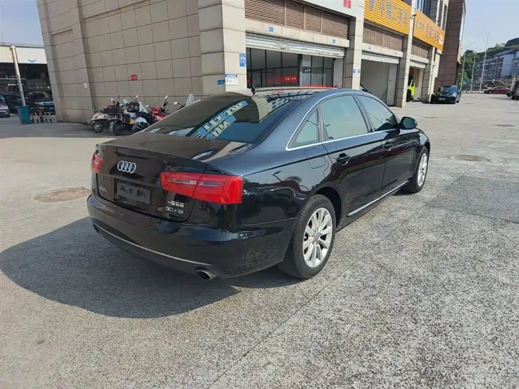 Audi A6L 2014 30 FSI Technology фото 7