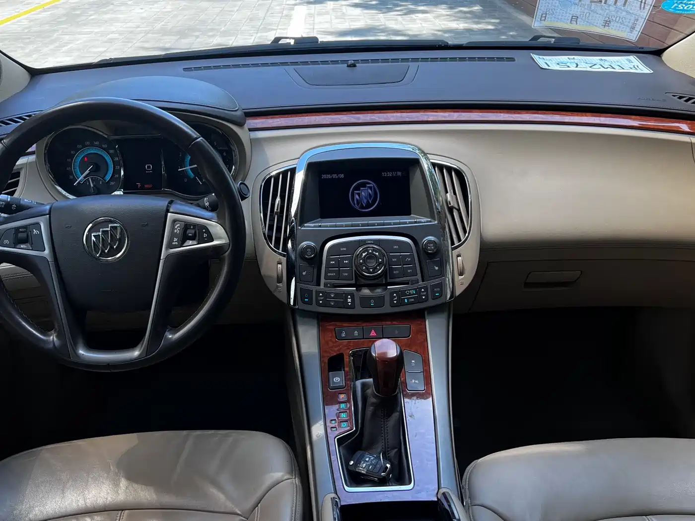 Buick LaCrosse 2011 2.4L SIDI Premium Edition фото 7