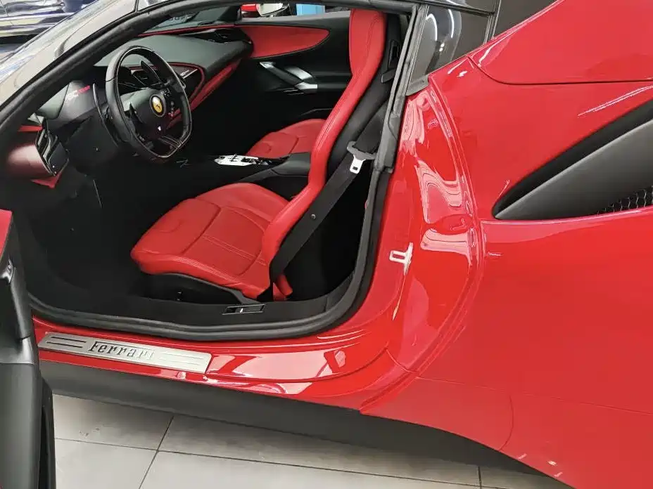 Photo 7 - Ferrari SF90