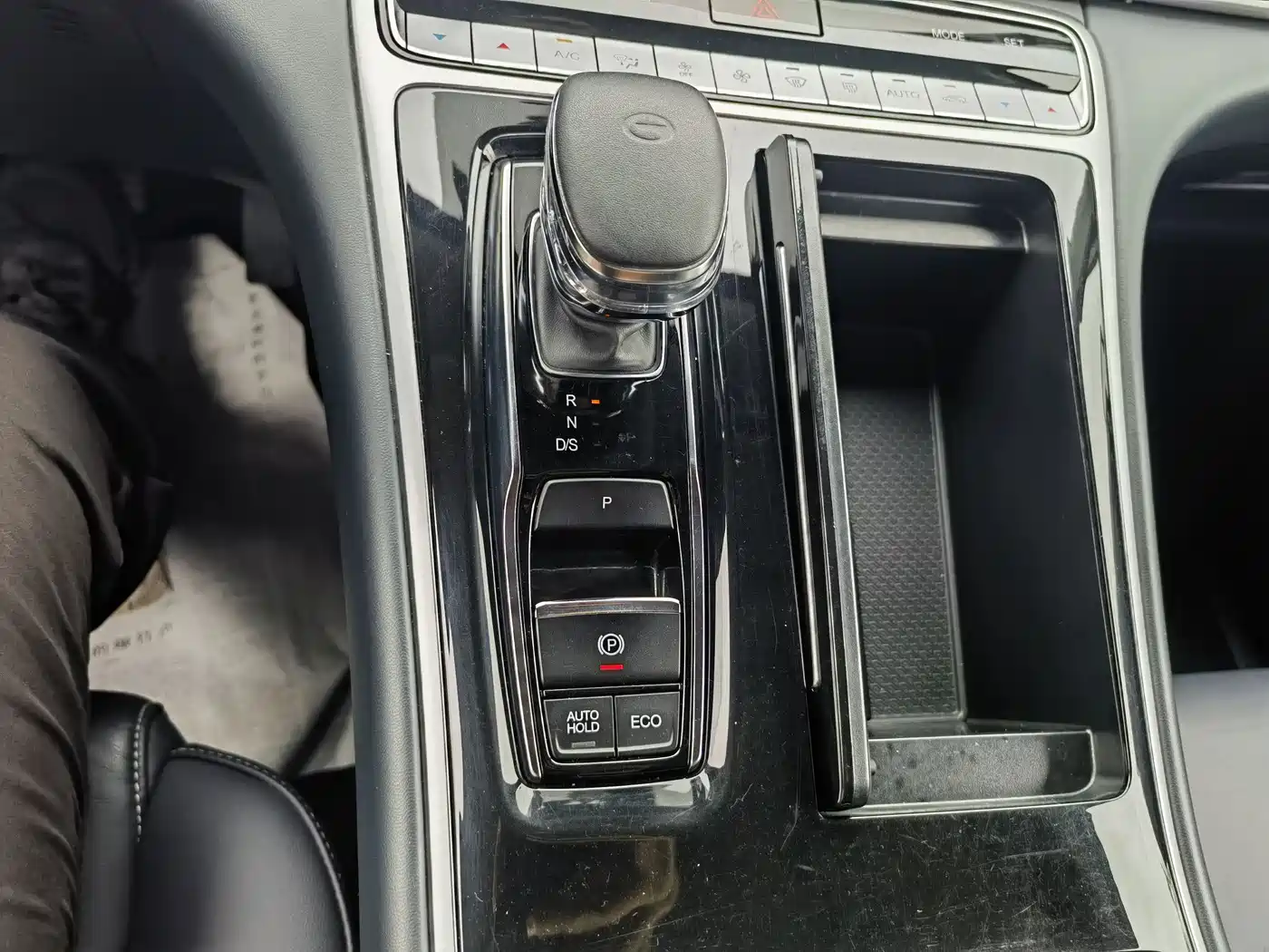 GAC Trumpchi Trumpchi M8 2024 Leadershow Series 390T Premium Edition фото 12