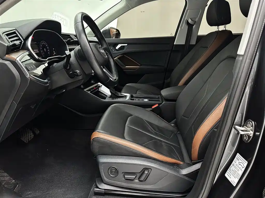 Audi Q3 2022 35 TFSI Fashion Elegance фото 19