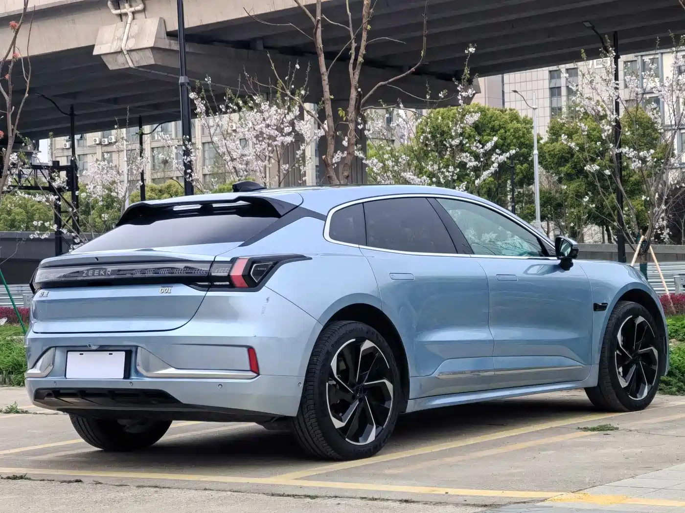 ZEEKR EXTREME KRYPTON 001
