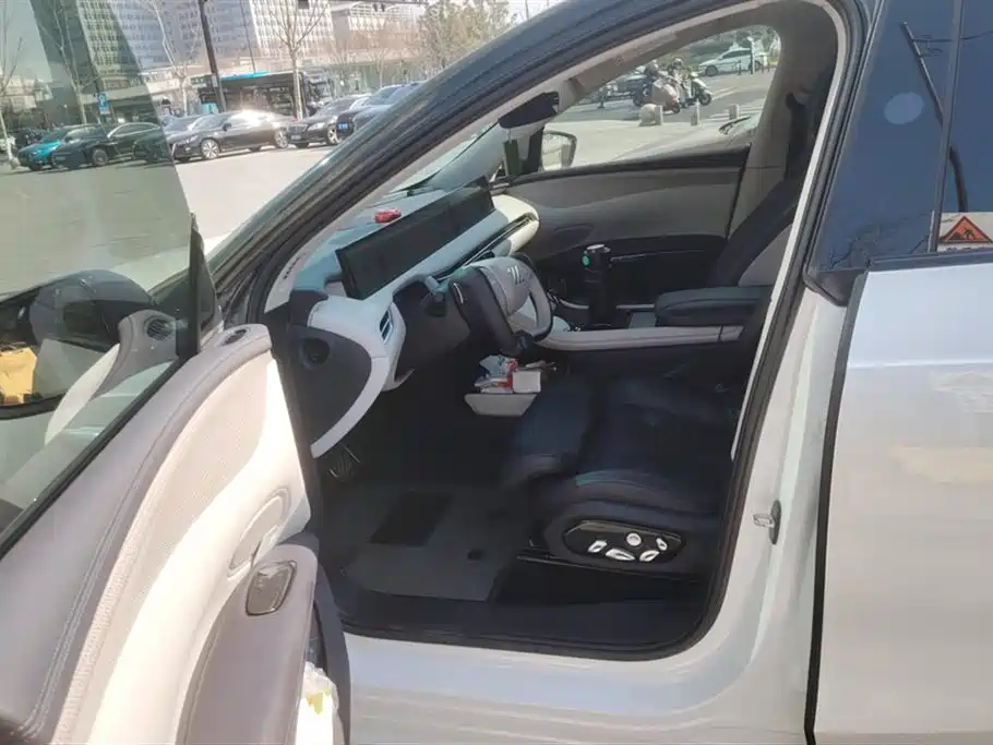 ZHIJI AUTOMOBILE ZHIJI LS7