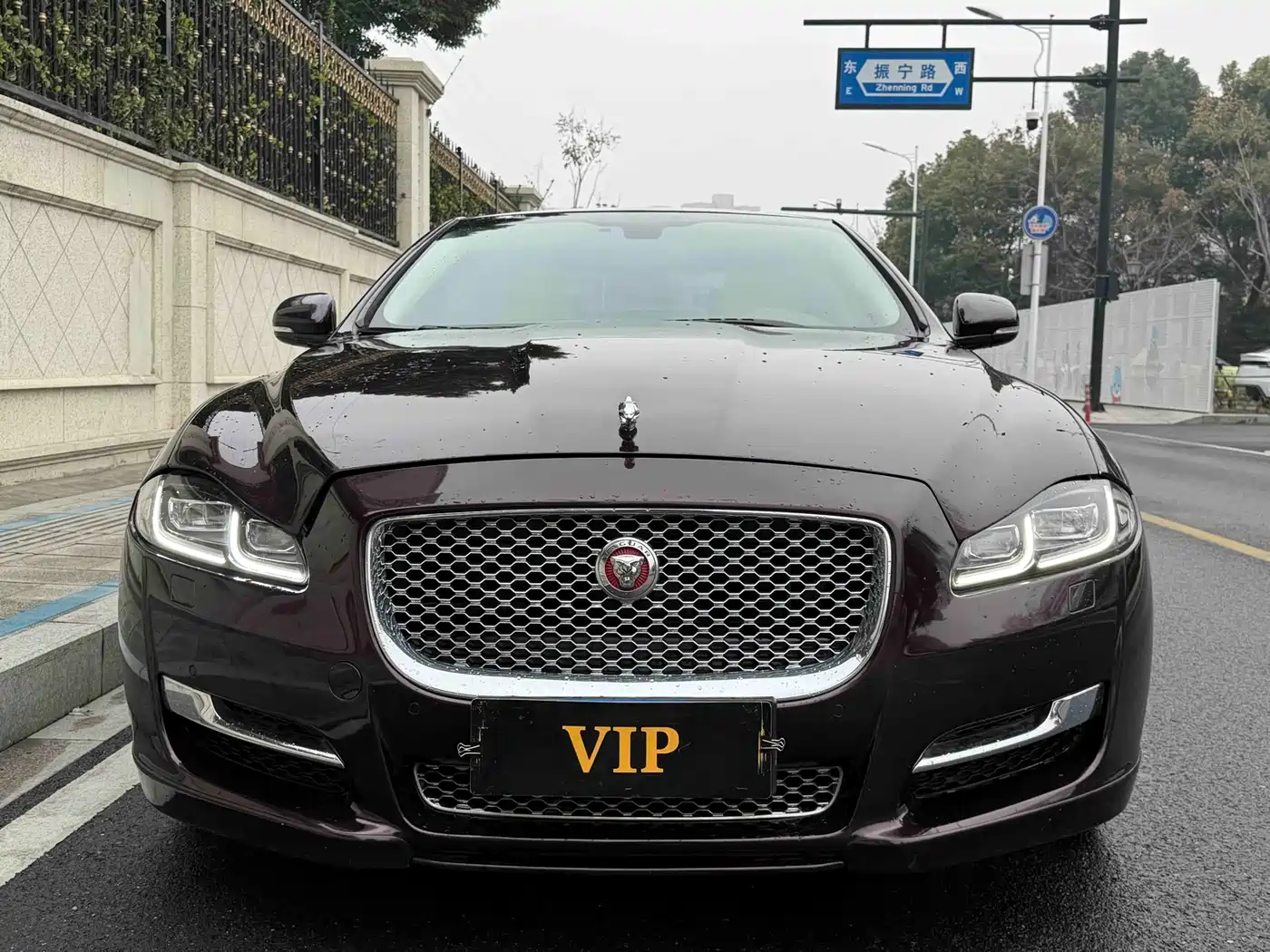 Jaguar XJ 2016 XJL 3.0 SC 4WD Panorama Business Edition фото 2
