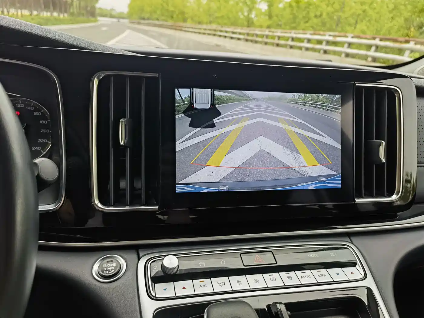 GAC Trumpchi Trumpchi M8 2024 Leadershow Series 390T Premium Edition фото 11